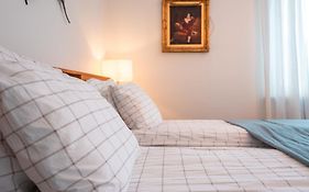 Haha Nordic Home Partille Large 3Br Home For 7 Guests With 2 Kitchens, Garden & Parking